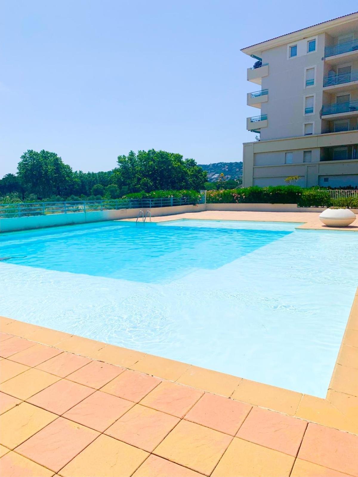 Appartement 1 Bedroom Sea View, Swimming Pool, On Foot, Parking *