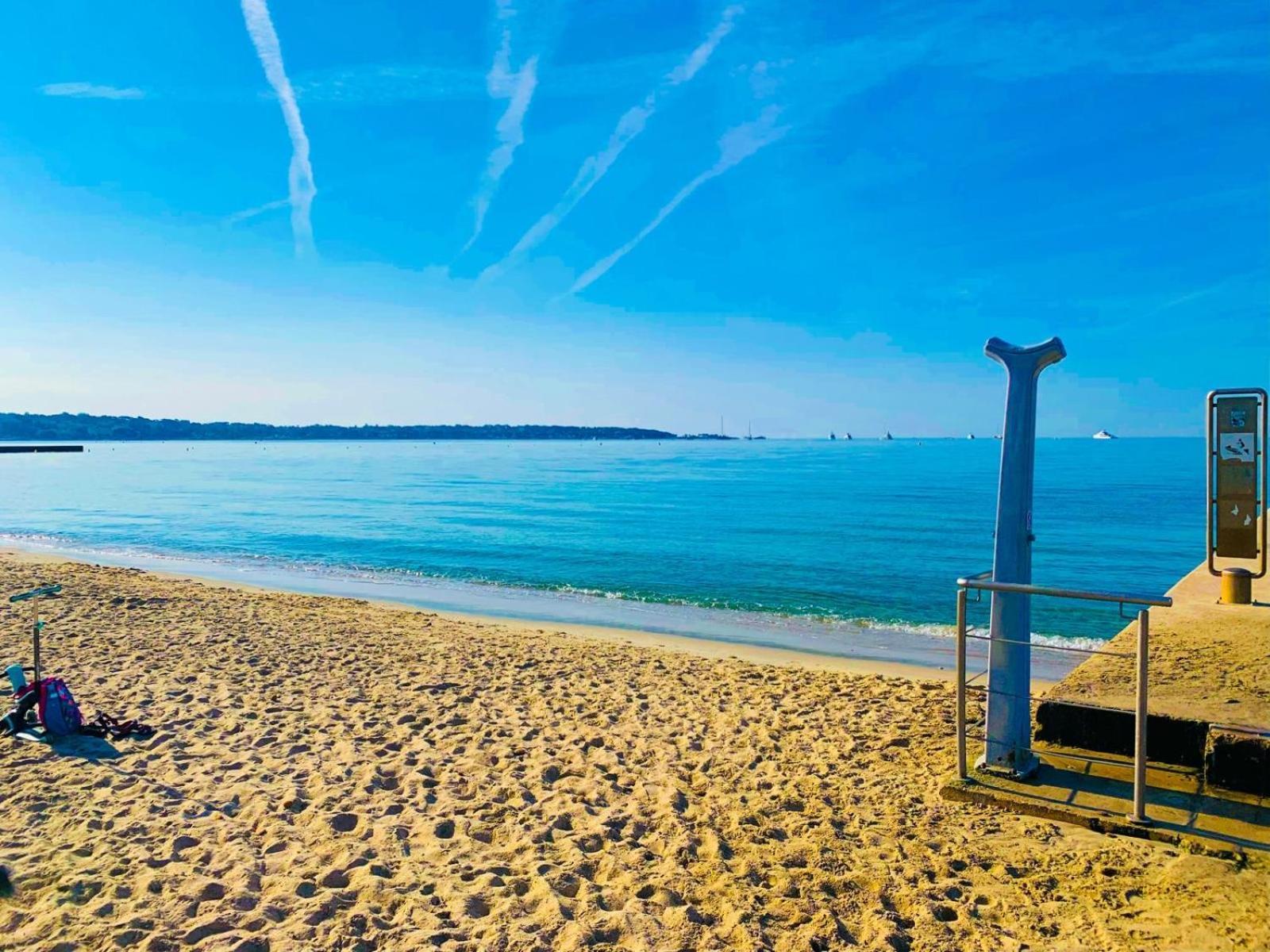 Appartement 1 Bedroom Sea View, Swimming Pool, On Foot, Parking Antibes